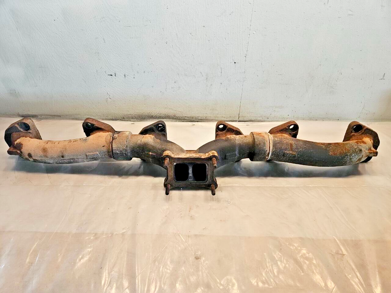 Cummins N14 Diesel Engine Exhaust Manifold 3078323 3078322 3078324 OEM
