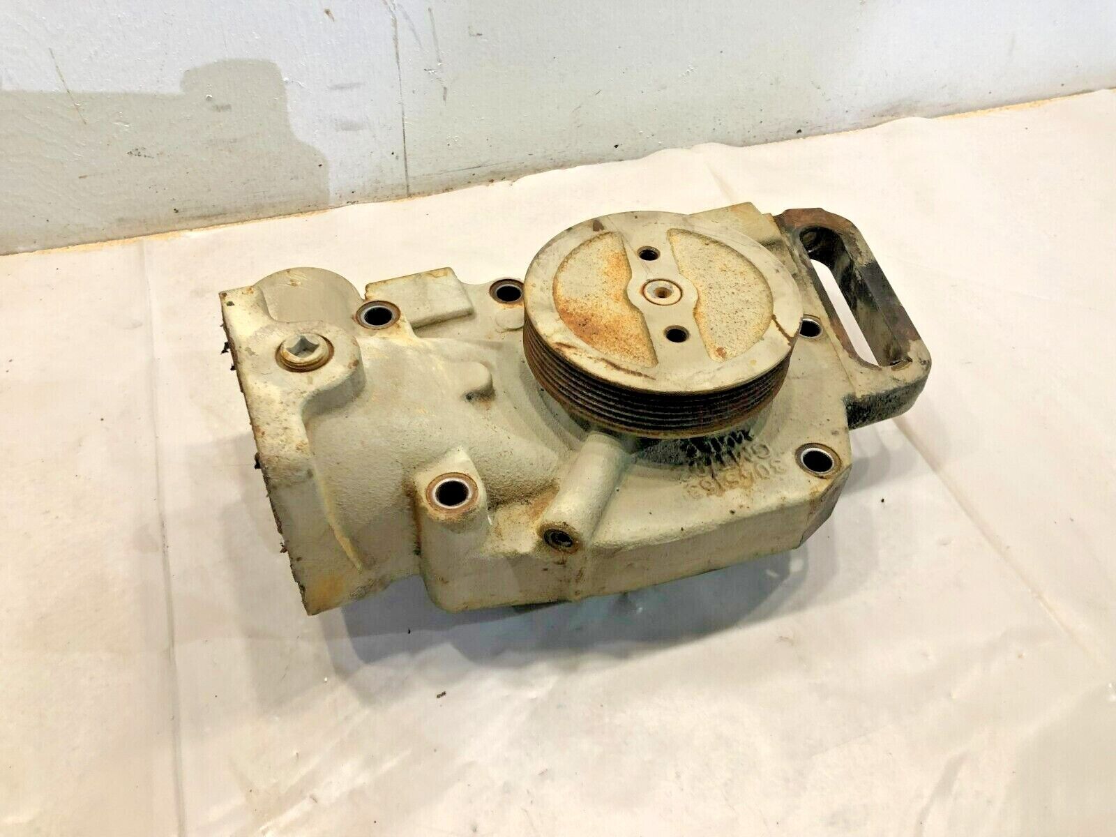 Cummins NT855 BIG CAM Diesel Engine Water Pump with Housing 3045163 OEM