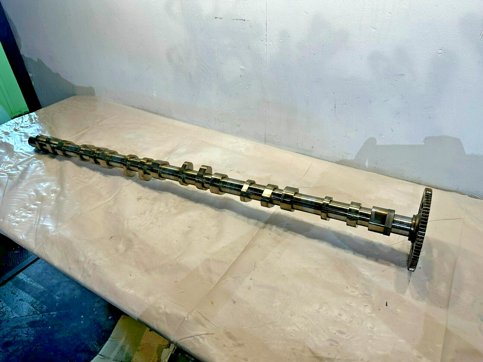 DD15 Detroit Diesel freightliner Engine Camshaft 4720500901 OEM