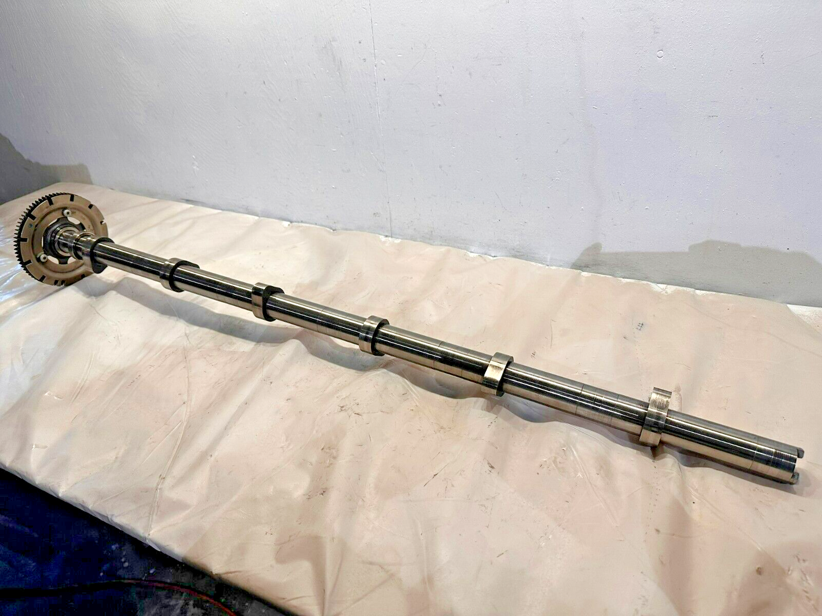 Detroit Diesel DD15 Engine Intake Camshaft 14710501001 OEM 4710501001