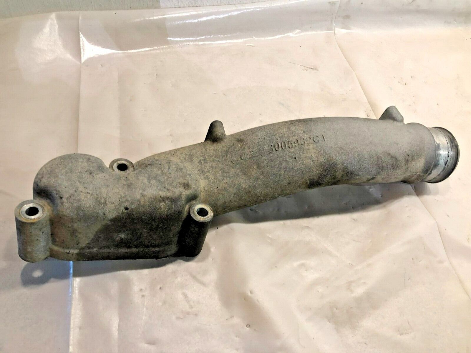 INTERNATIONAL PROSTAR COOLANT MANIFOLD TUBE/THERMOSTAT HOUSING 3005932C1 OEM