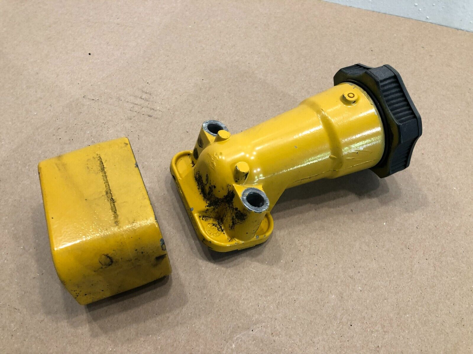 John Deere Diesel Engine 6068 6.8L Oil Filler Neck Assembly RE501377 OEM