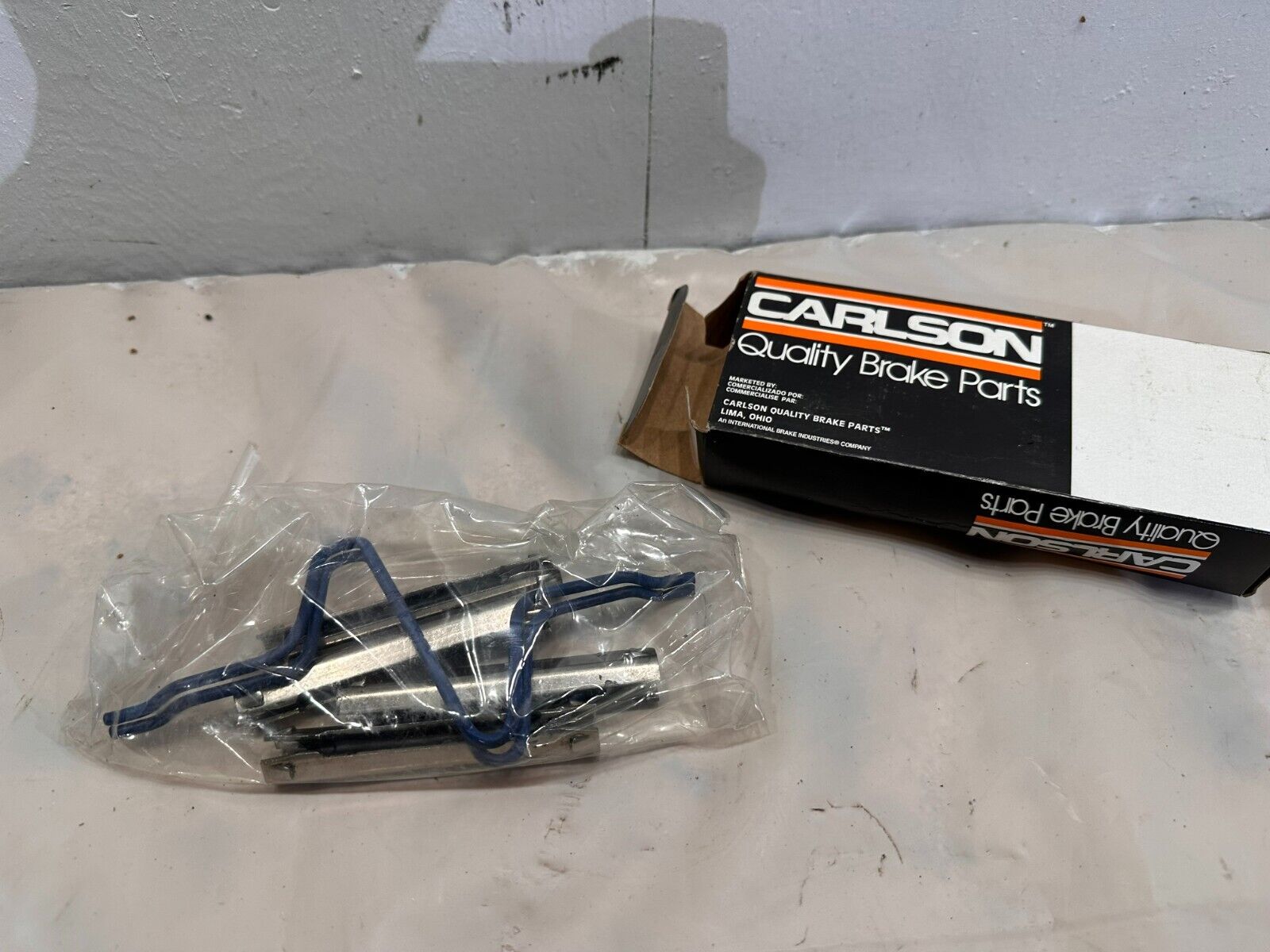 Open Box NEW Carlson H5584 Front Disc Brake Hardware Kit