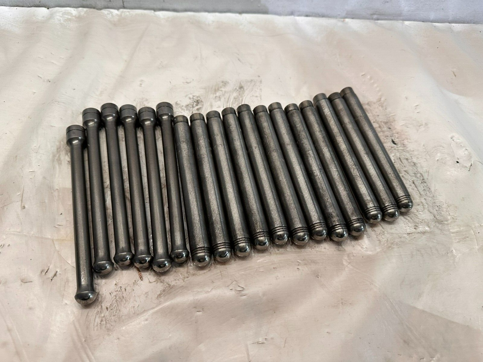 Set of 18 Cummins ISM11 Pushrod Valve 3068390 Injector Push Rod 3076046 OEM