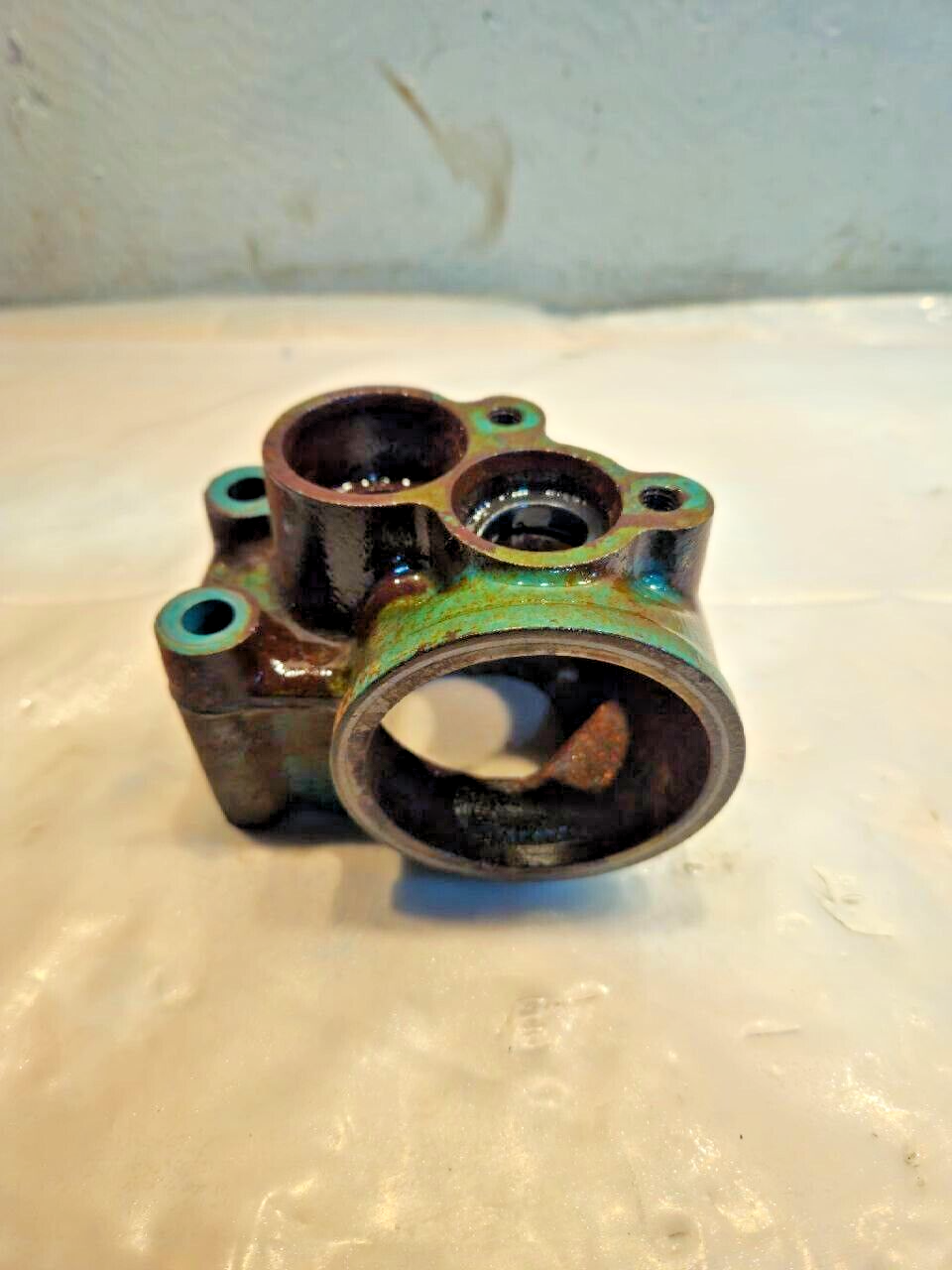 Volvo D12 Diesel Engine thermostat housing 21519562 OEM