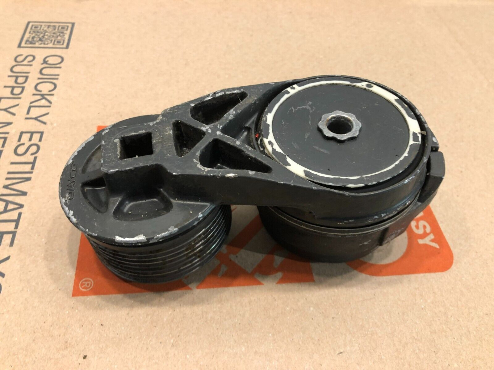 Belt Tensioner Cummins ISB 6.7 Diesel Engine 3976834 3957434 OEM