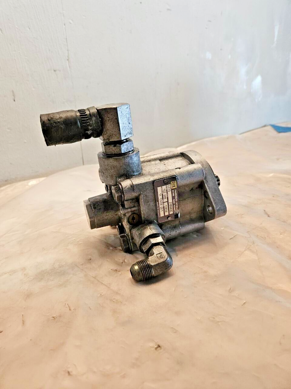 CAT C-12 Diesel Engine LUK Power Steering Pump 2106835 OEM LF73