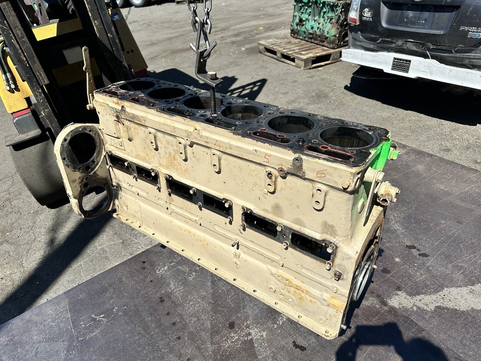Cummins Big Cam NT855 Diesel Engine Block with Sleeves 10508047 OEM
