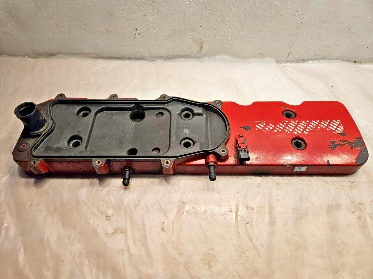 Cummins ISB/QSB  6.7 Diesel Engine Lower Valve Cover 5311731 OEM