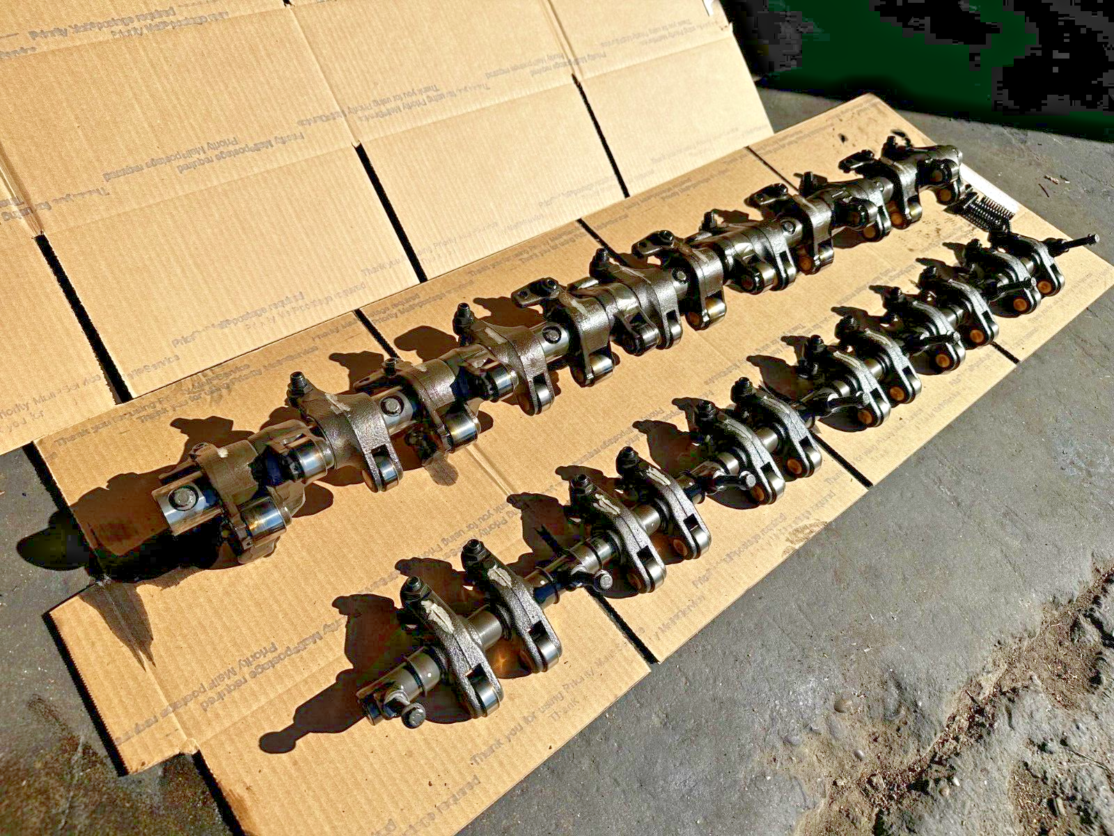 Detroit Diesel DD15 Engine Complete Rocker Arms Assembly A4720501334 OEM