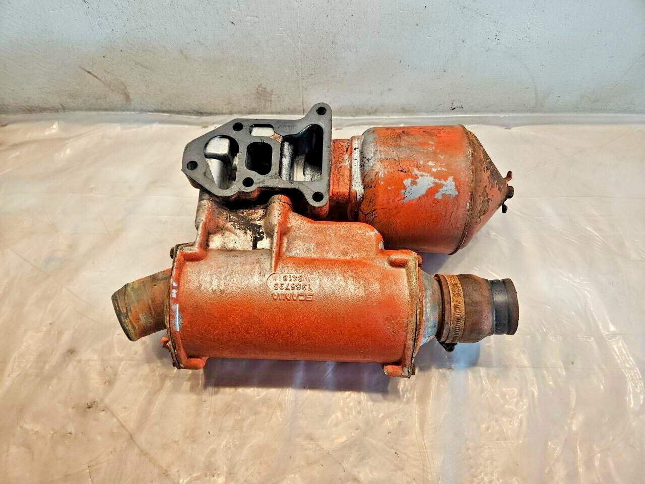 Scania DSC 11 Diesel Engine Oil cooler 1368735 Centrifugal Oil Cleaner 1321151