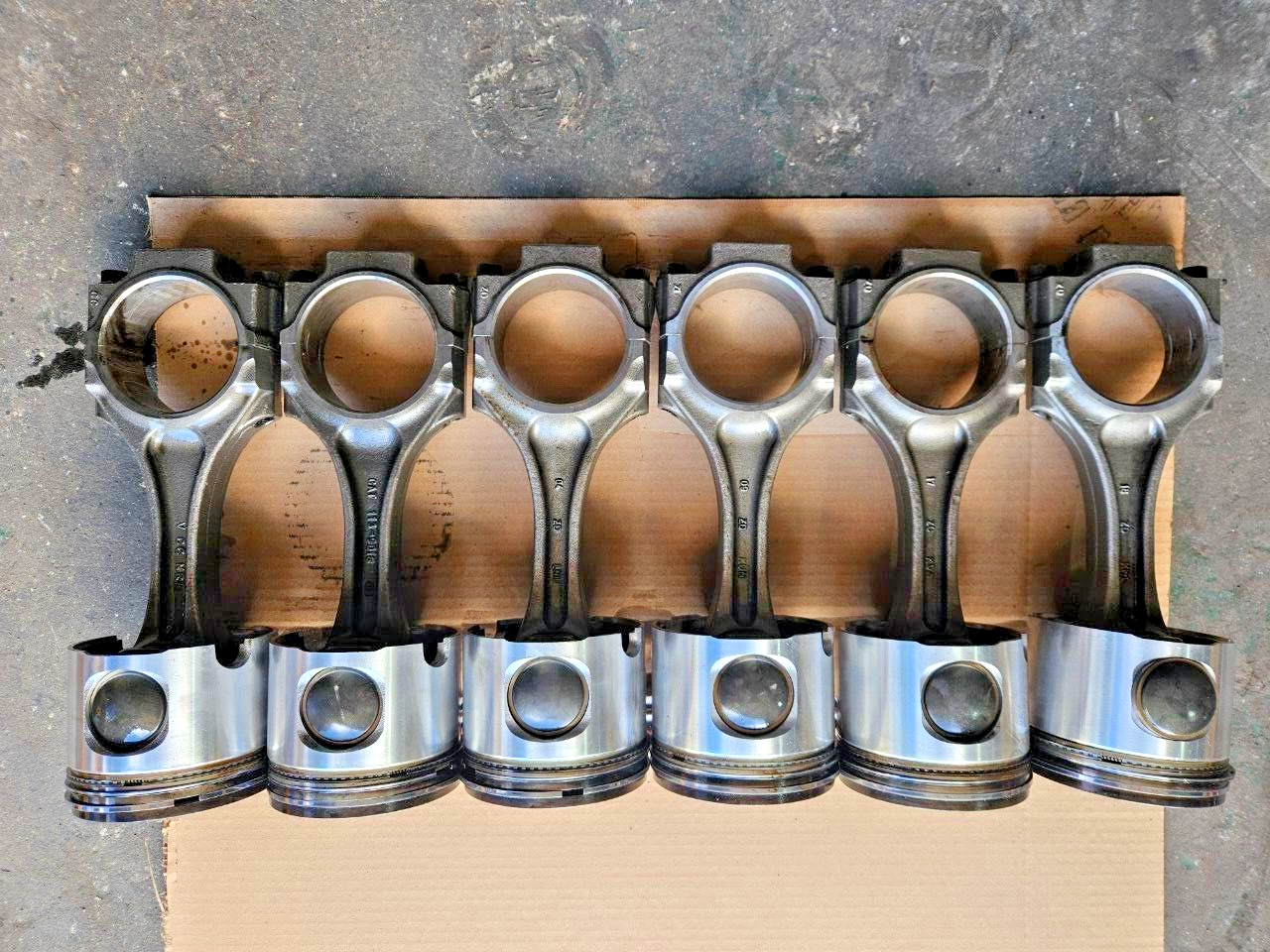 Set of 6 Caterpillar CAT C12 Low Miles Diesel Engine Connecting Rod 113-9016 OEM