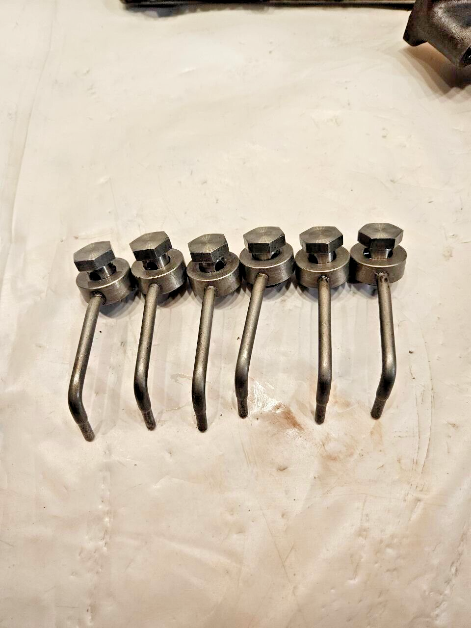 Set of 6 Mercedes MBE4000 OM460 engine piston oil cooling jets A4601800343 OEM