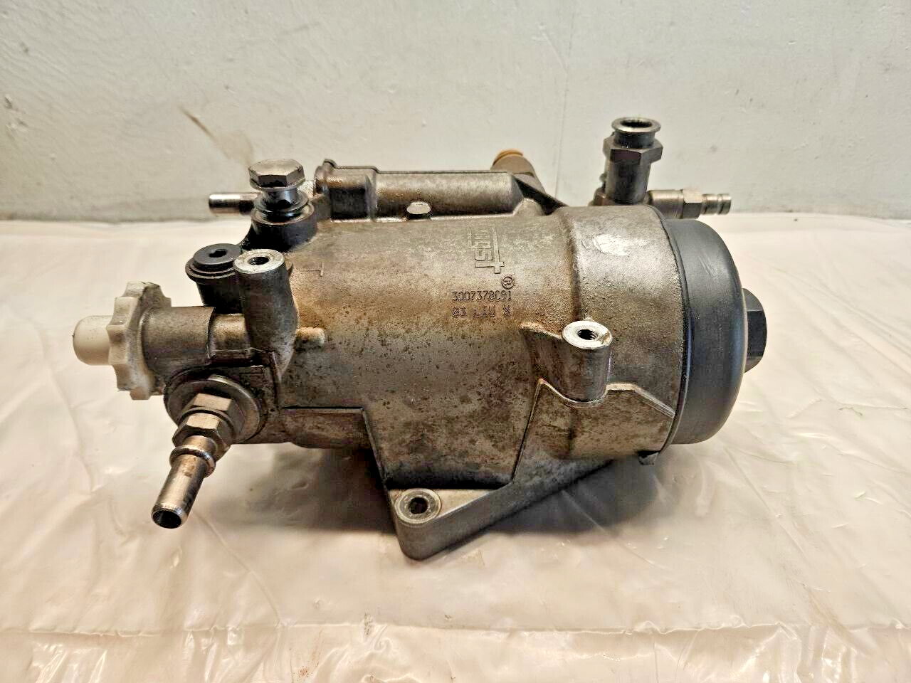 2013 INTERNATIONAL MAXXFORCE 13 DIESEL ENGINE FUEL FILTER HOUSING 3007378C91 OEM