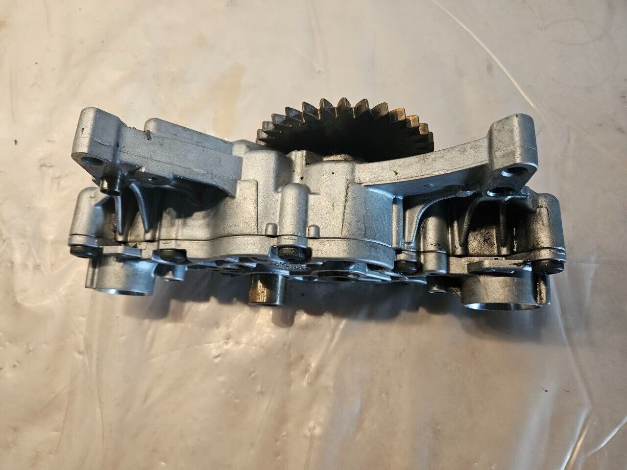 2016 Volvo D13 Diesel Engine Oil Pump 21293523 OEM 20824908