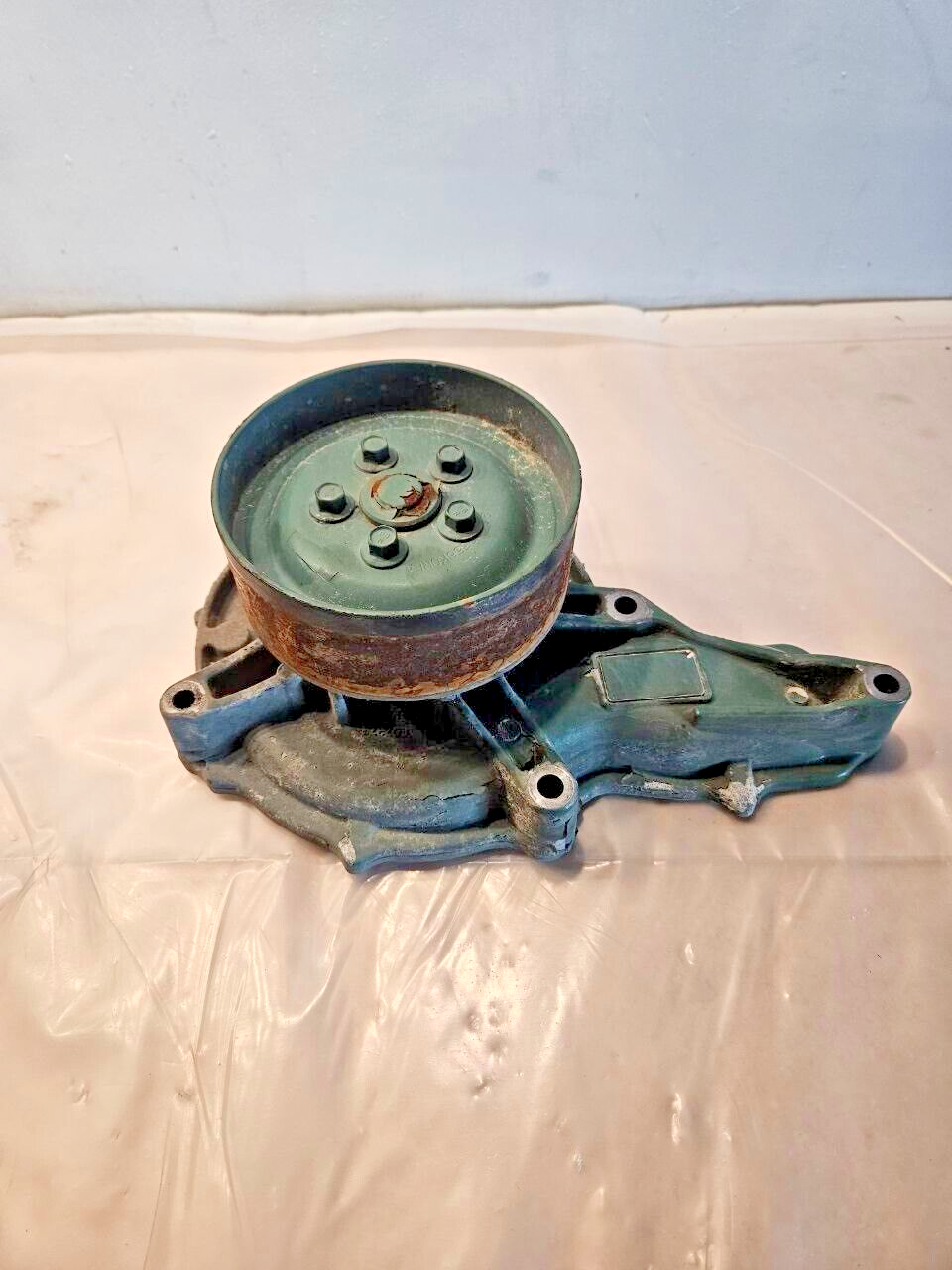 2016 Volvo D13 Diesel Engine Water Pump 22902431 OEM