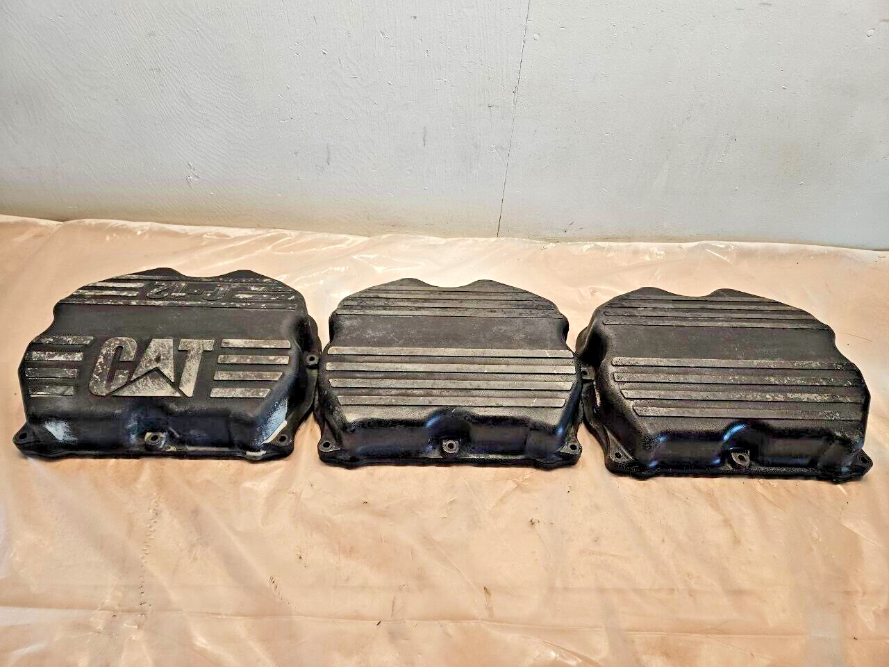 Complete set Caterpillar C-12 Diesel Engine Valve Covers 132-9825 OEM 129-2885
