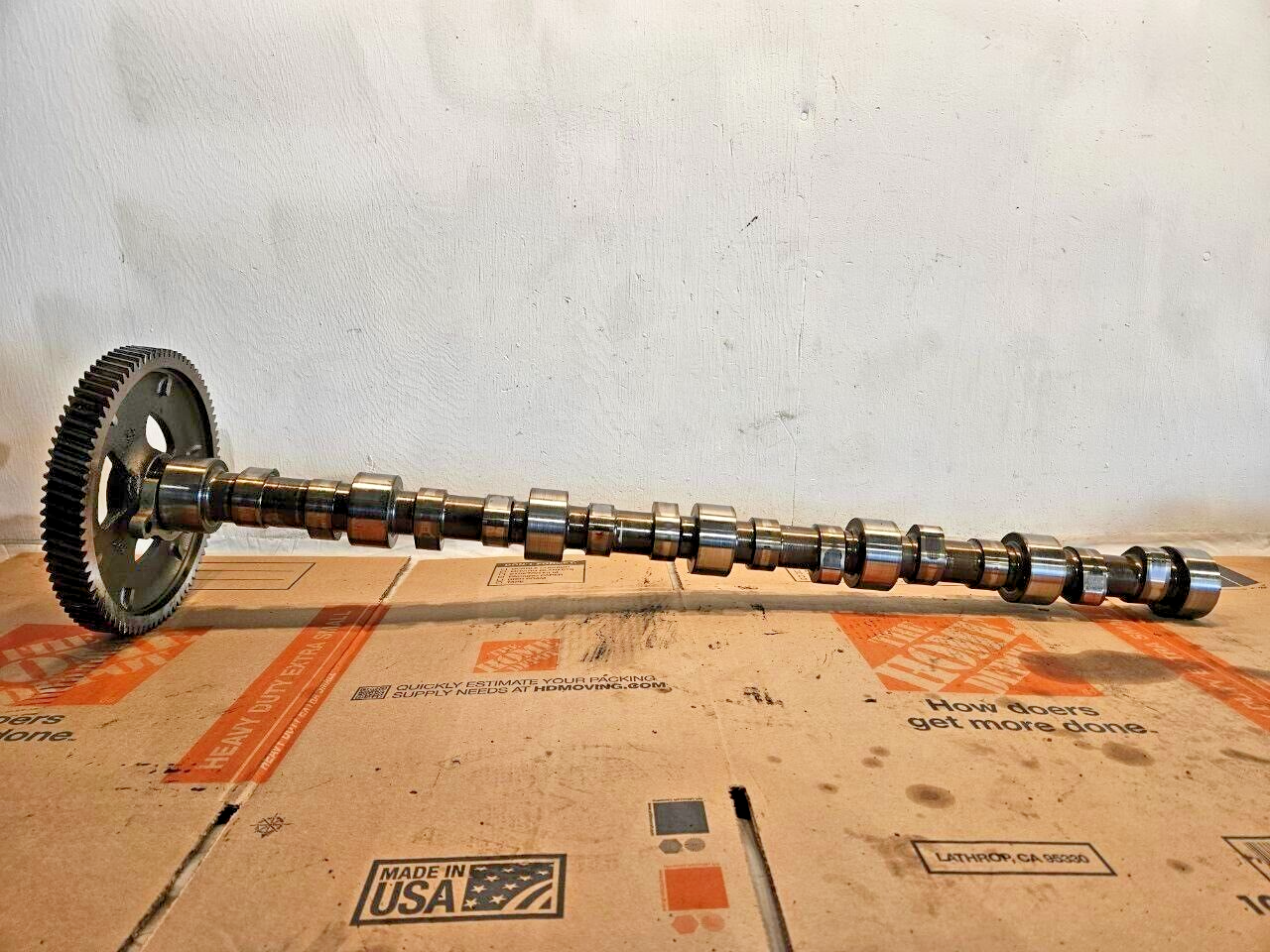 Cummins 8.3 ISL Diesel Engine Camshaft Assembly 3966438 with gear 5284141 OEM