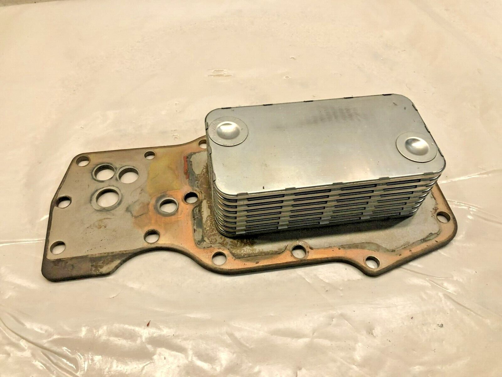 Cummins ISB QSB 6.7L Diesel Engine oil Cooler 3975818 OEM