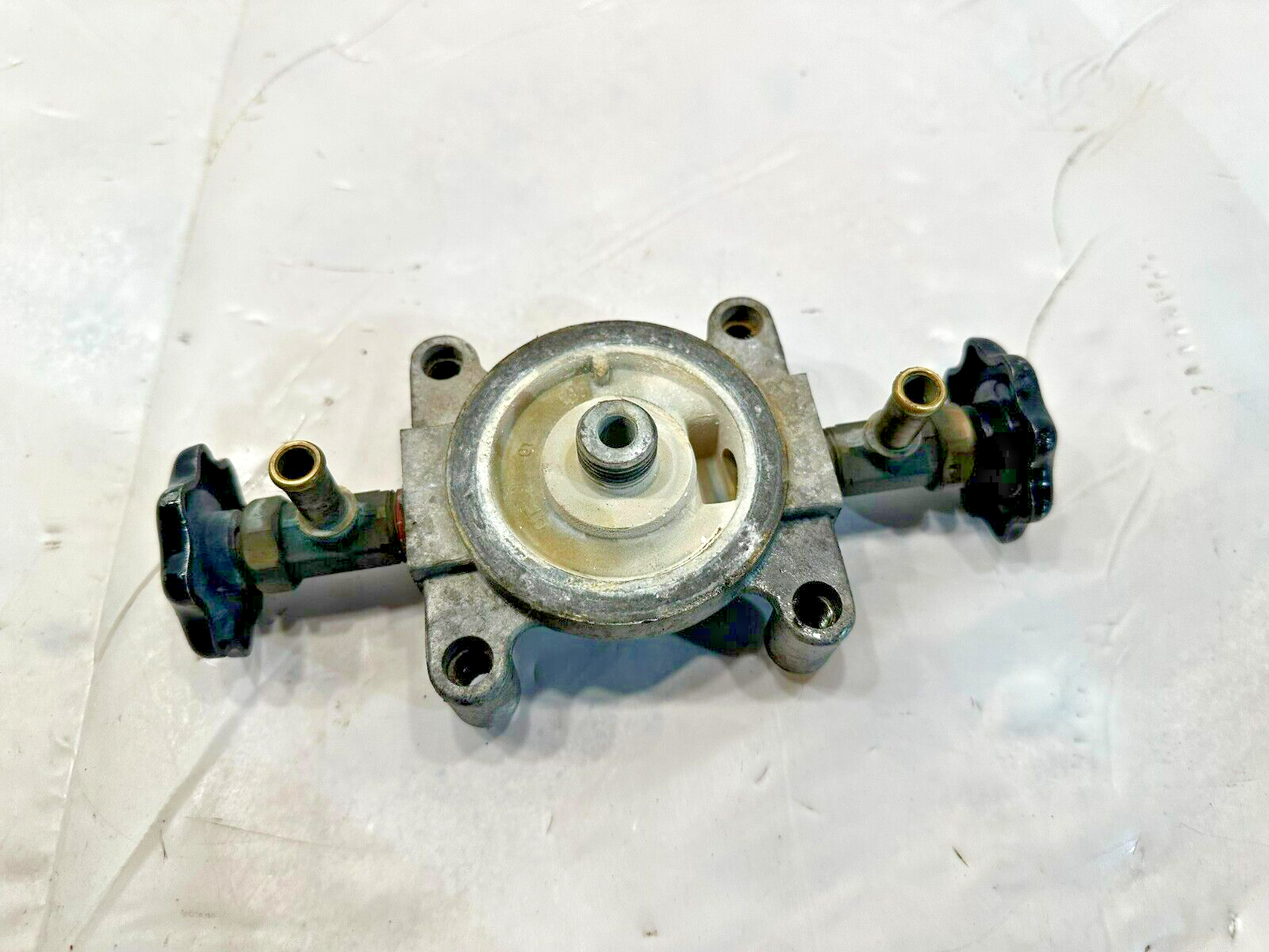 Cummins ISL Diesel Engine Fuel Filter Head 020416300 OEM