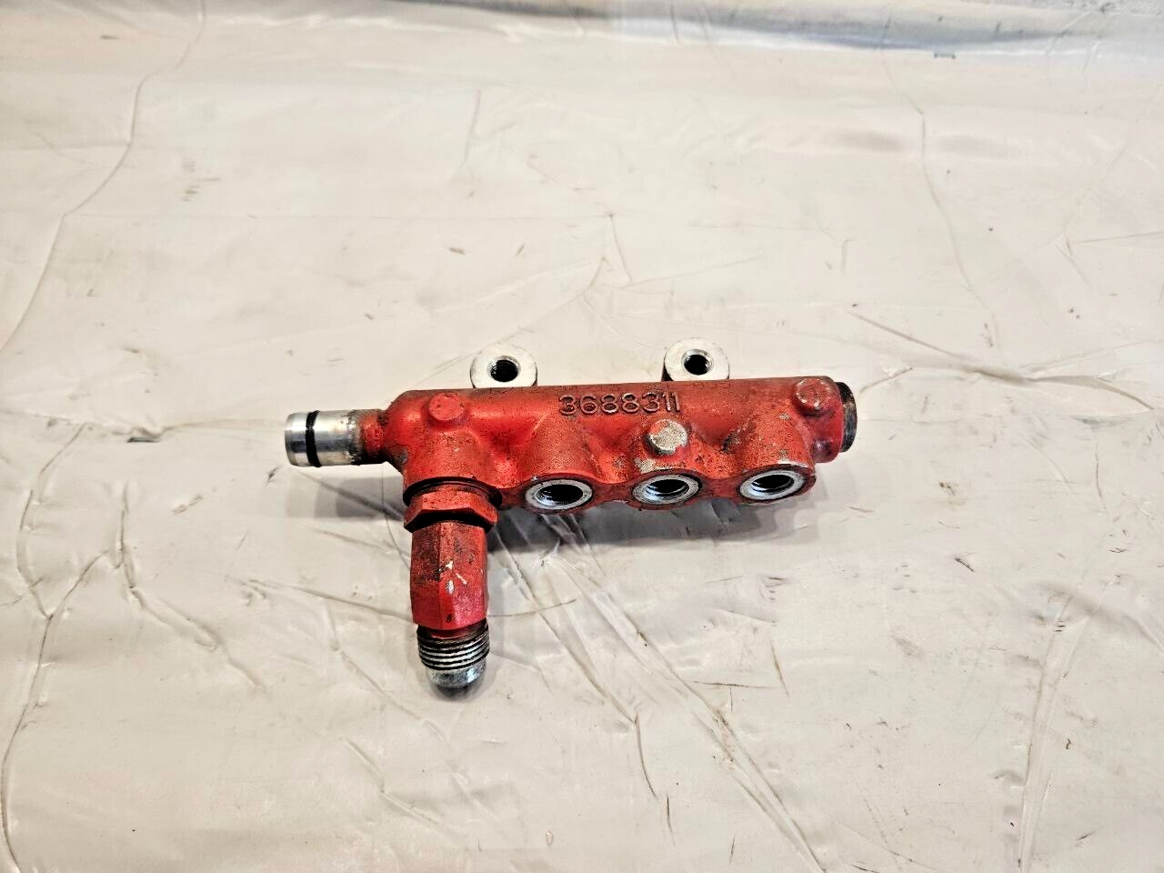 Cummins ISX15 diesel engine fuel transfer valve 3688311 OEM