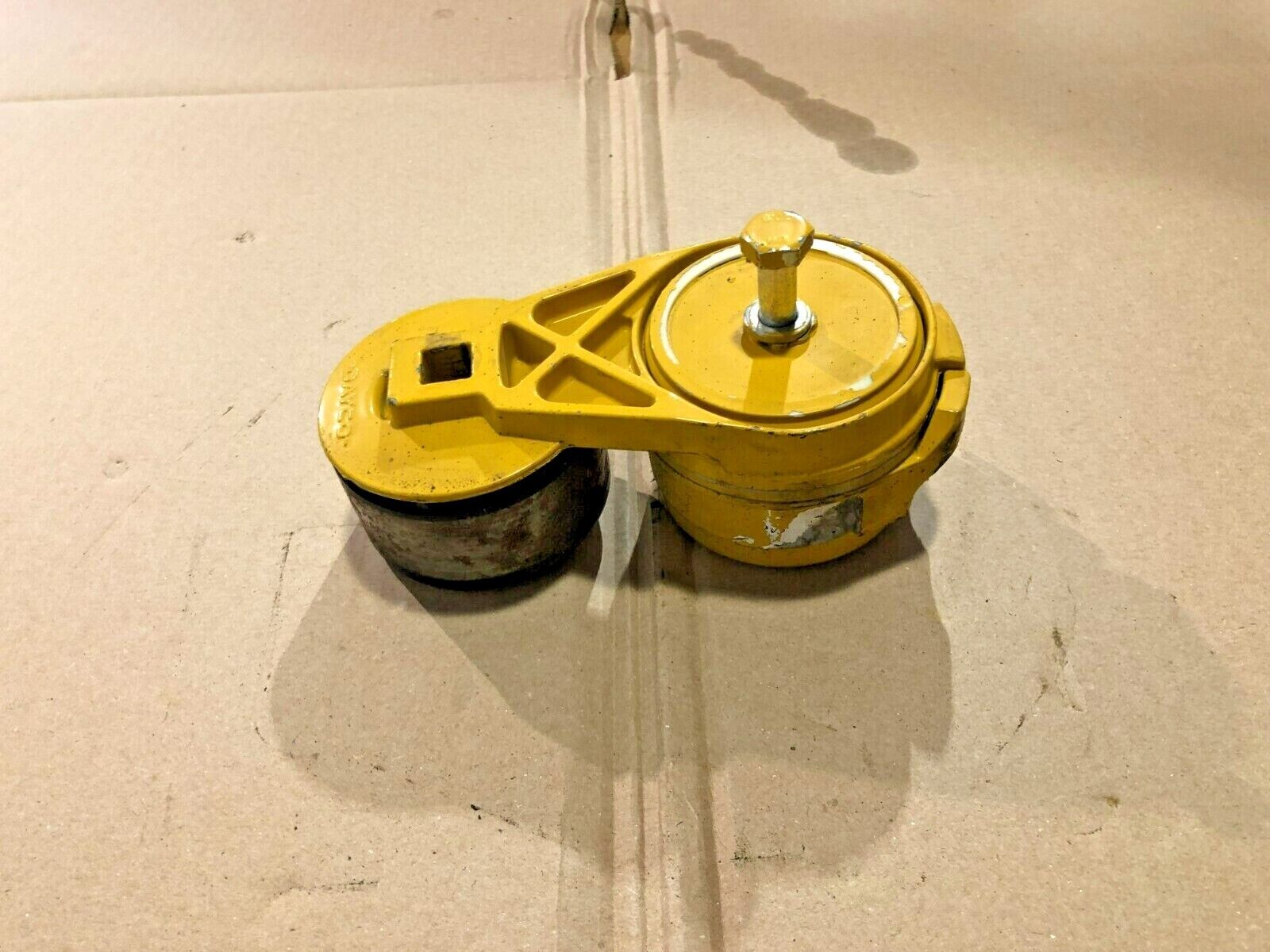 JOHN DEERE 6068 HF485 DIESEL ENGINE Belt Tensioner RE548027 OEM