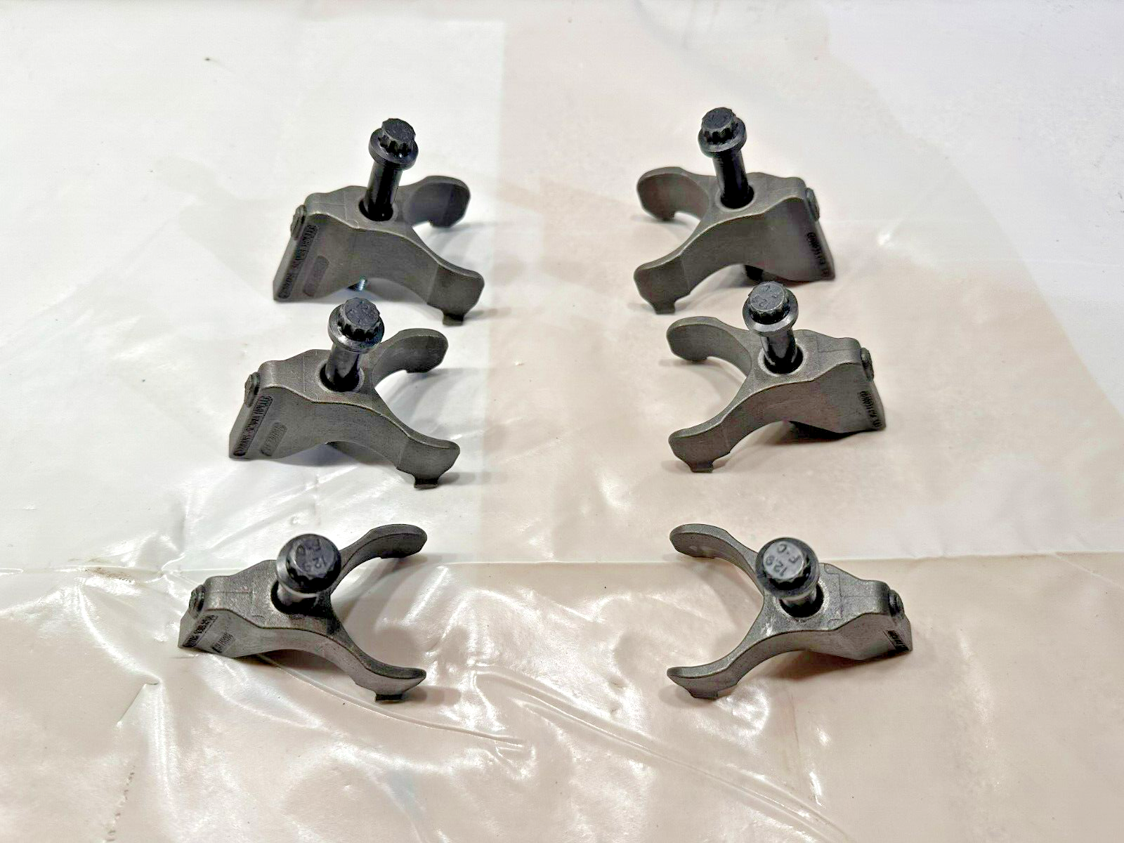 Set of 6  GENUINE CUMMINS ISX DOHC INJECTOR CLAMPS 4010231 OEM