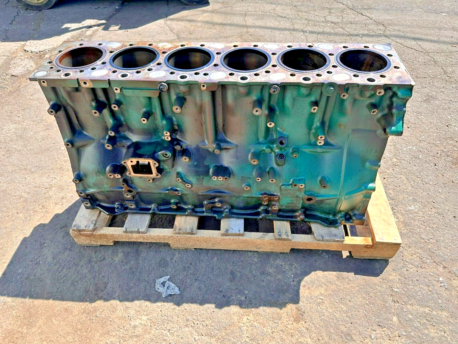 VOLVO D13 DIESEL ENGINE BLOCK 1002091 OEM