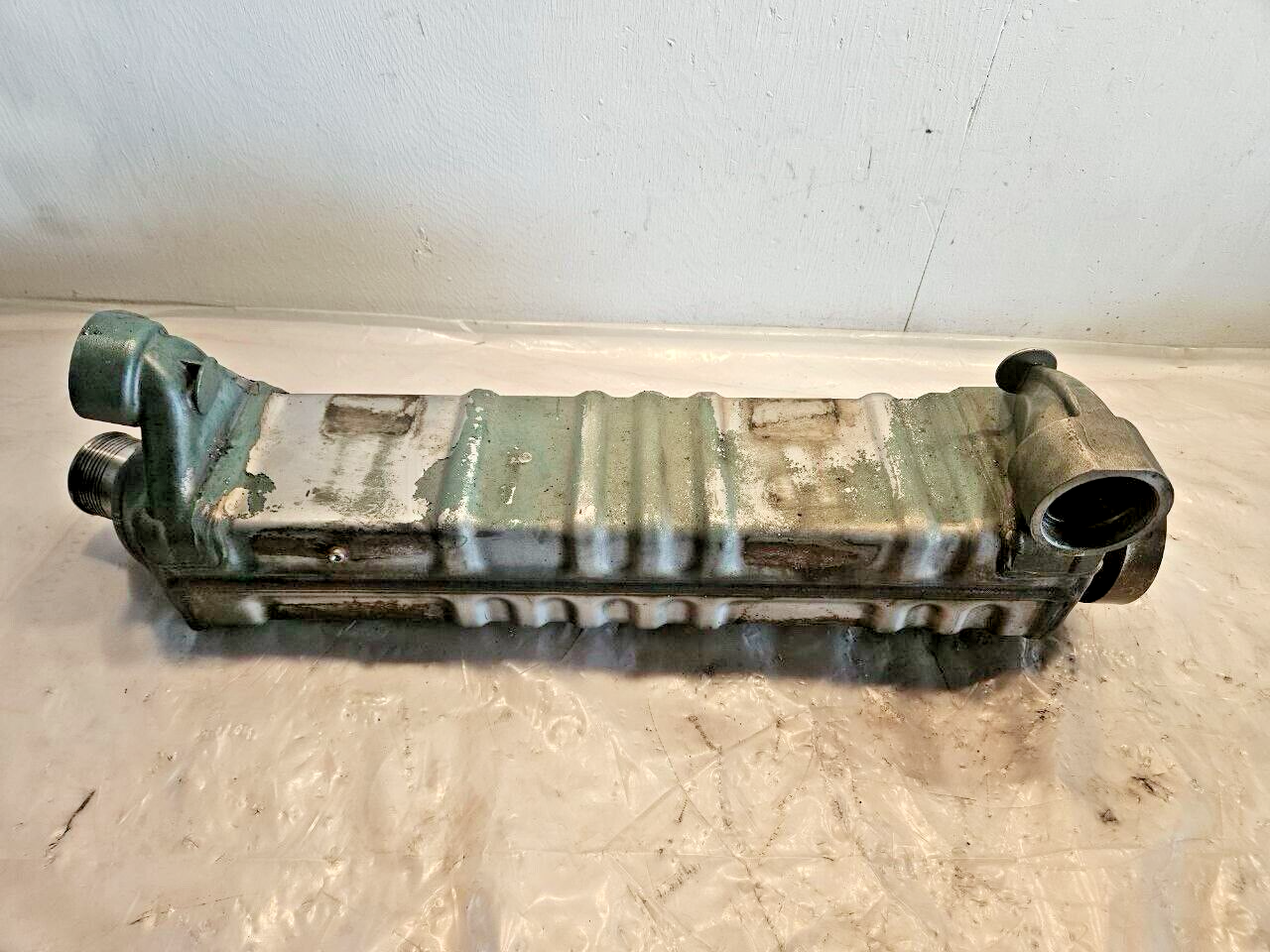 VOLVO VNL 760 D13 12.8L DIESEL EGR COOLER ASSEMBLY 22134241 OEM