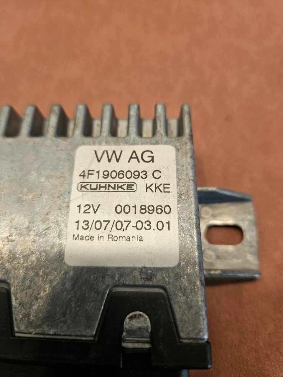 2007-2014 AUDI Q7  Fuel Pump Delivery Control Module OEM  4F1906093C OEM