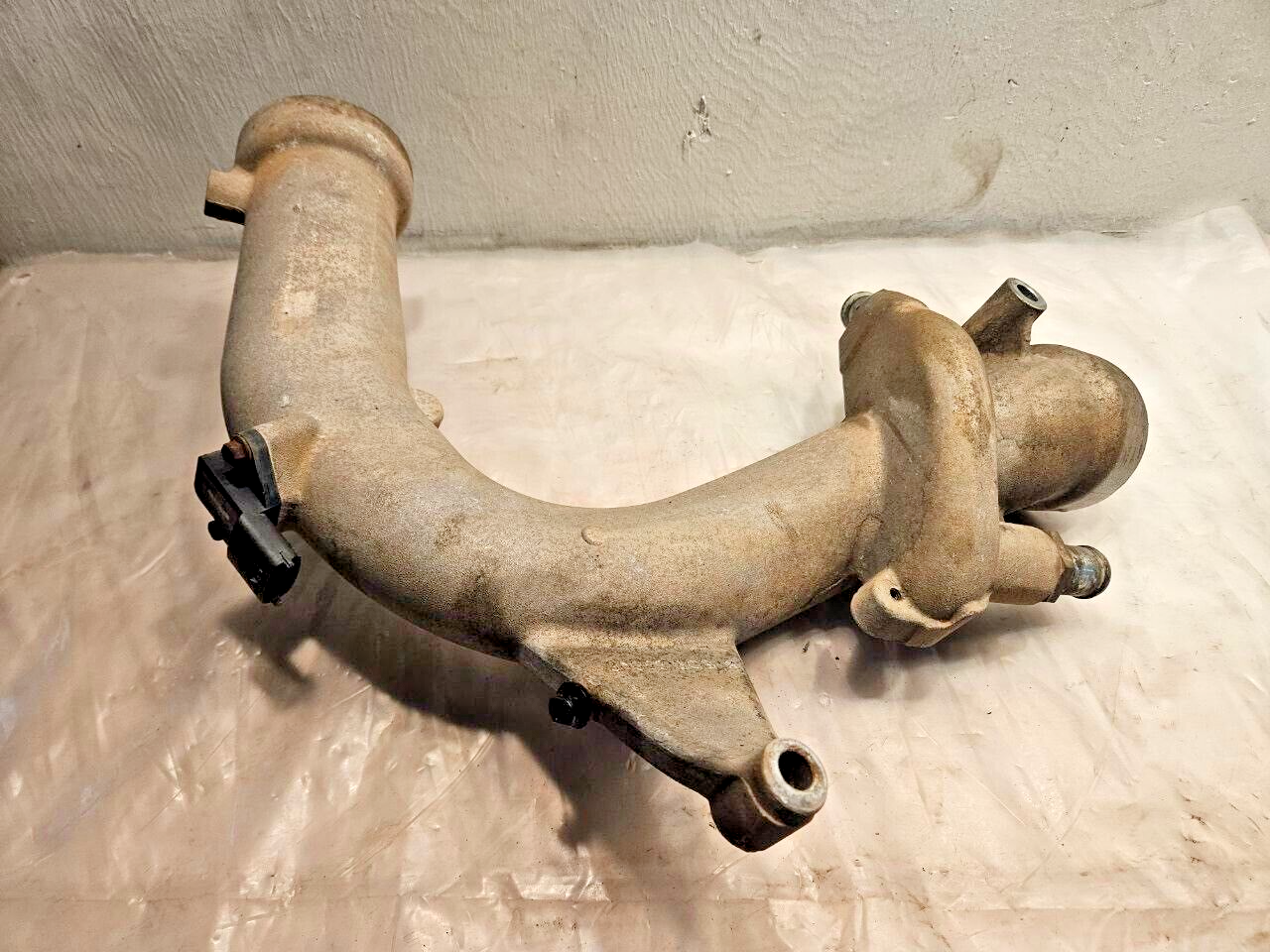 2013 International Maxxforce 13 Diesel Engine Coolant Tube 3005313C3 Sensor OEM