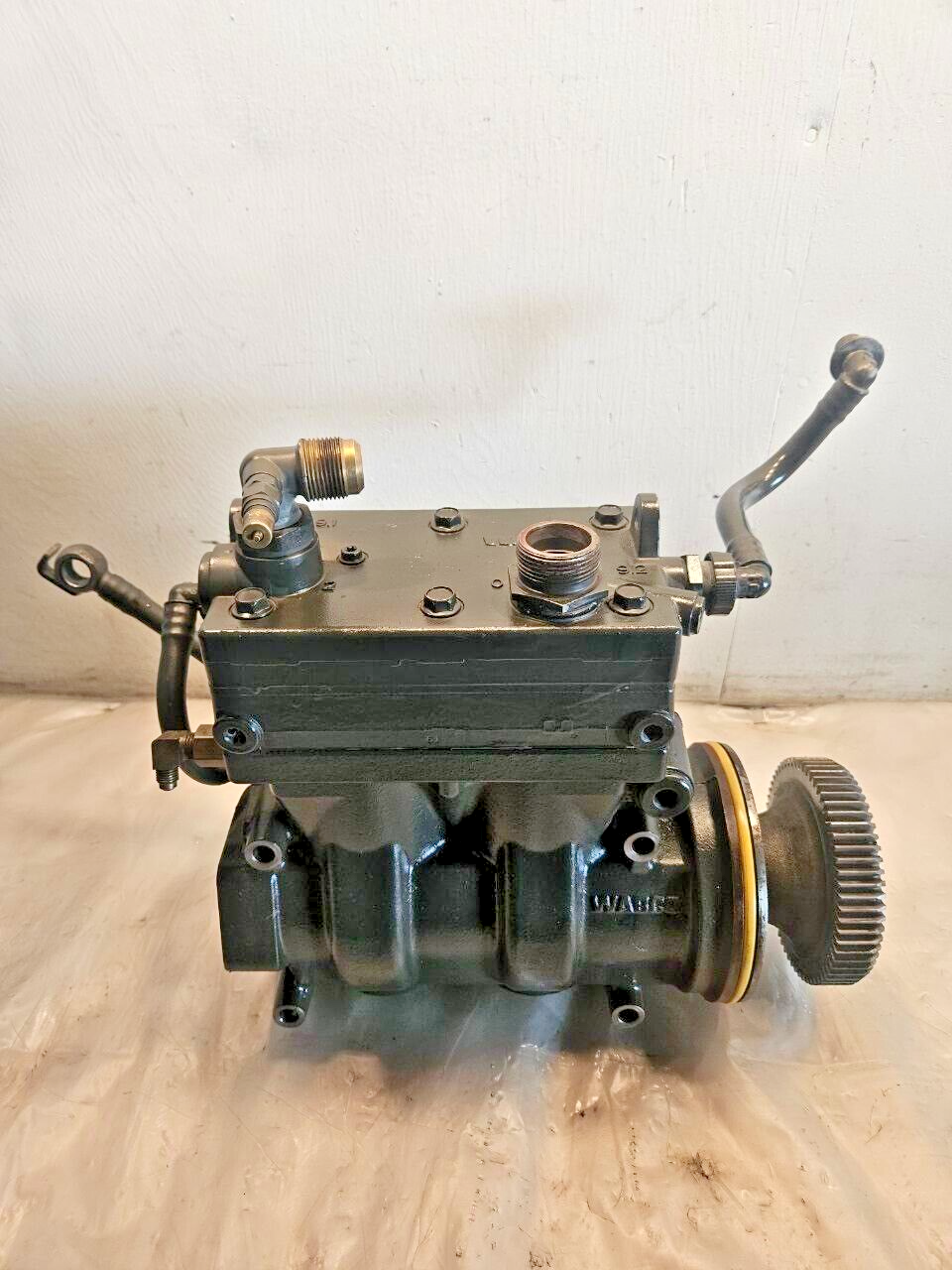 2015 Paccar mx13 EPA 13 Wabco air brake compressor 9125181080 OEM 1977704