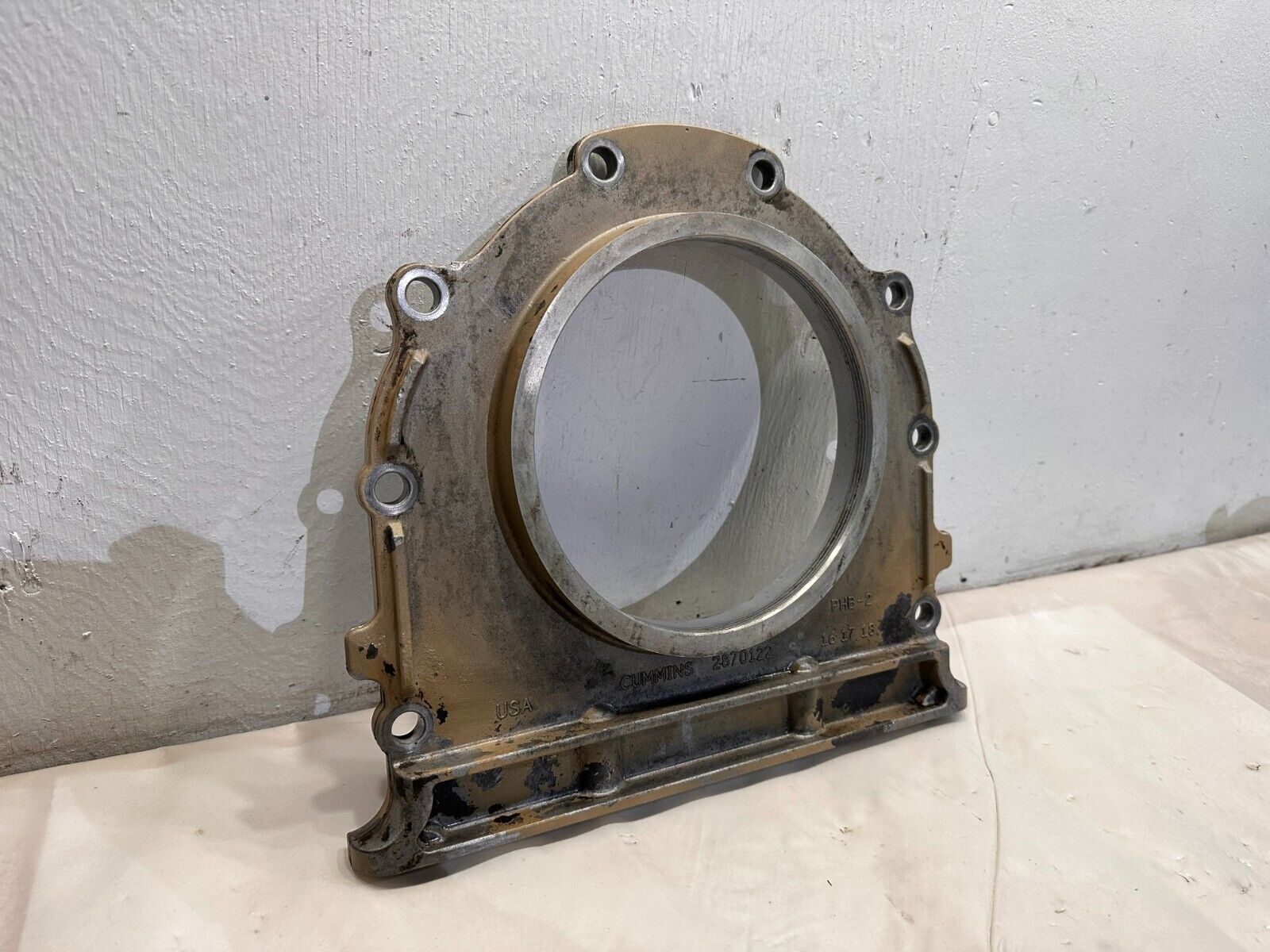 Cummins ISX12 ISX 425 Diesel Engine Rear Carrier Seal Housing 2870122 OEM