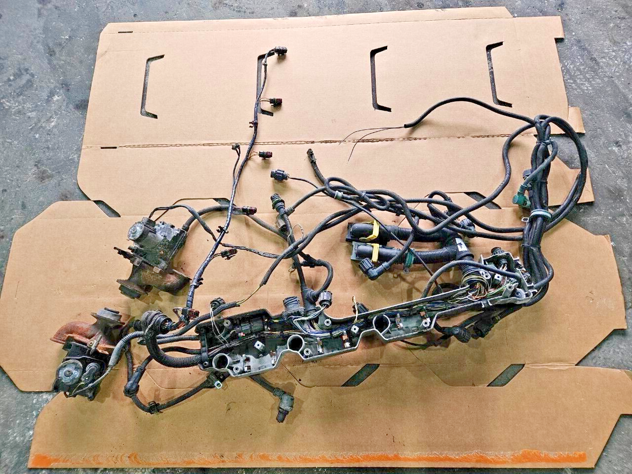 FOR PARTS VOLVO D12 ENGINE ENGINE MAIN WIRING HARNESS + INJECTOR HARNESS OEM