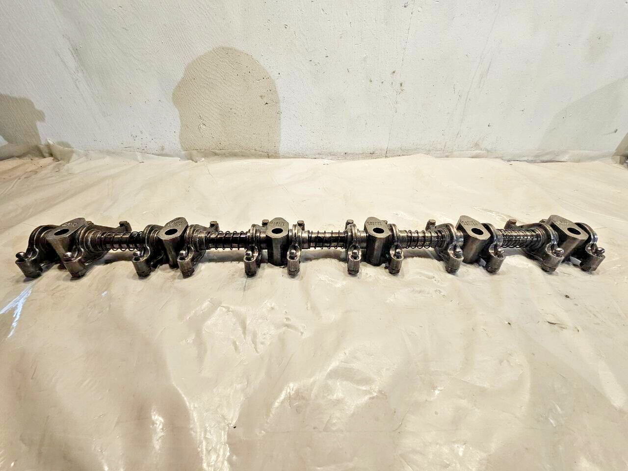 International DT466E Diesel Engine Rocker Assembly 1814811C1 OEM