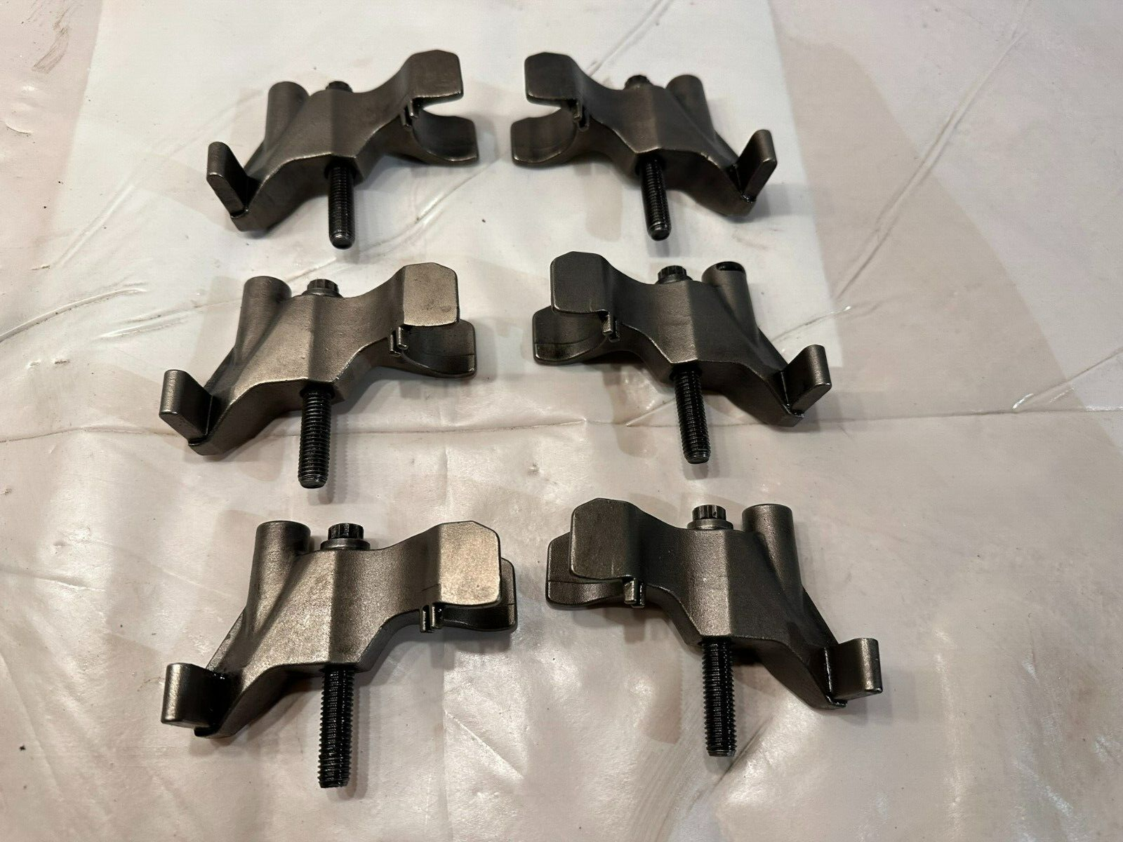 Set of 6 Cummins ISX15 Engine Fuel Injector Hold Down Clamps 3685566 3685567 OEM