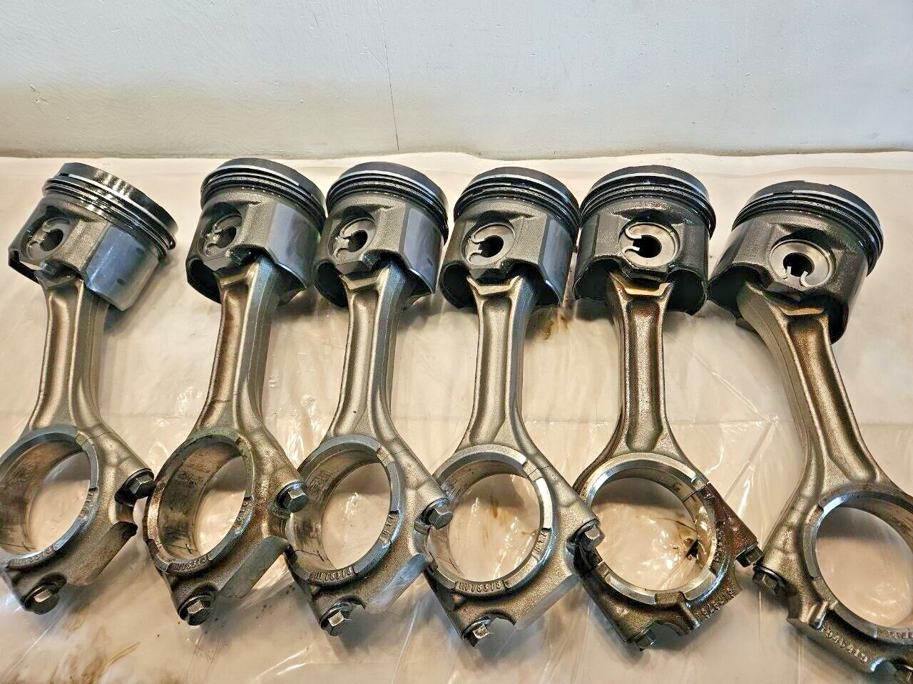 Set of 6 Paccar MX-13 EPA13 Diesel Engine Connecting Rod/Piston 1946419 OEM