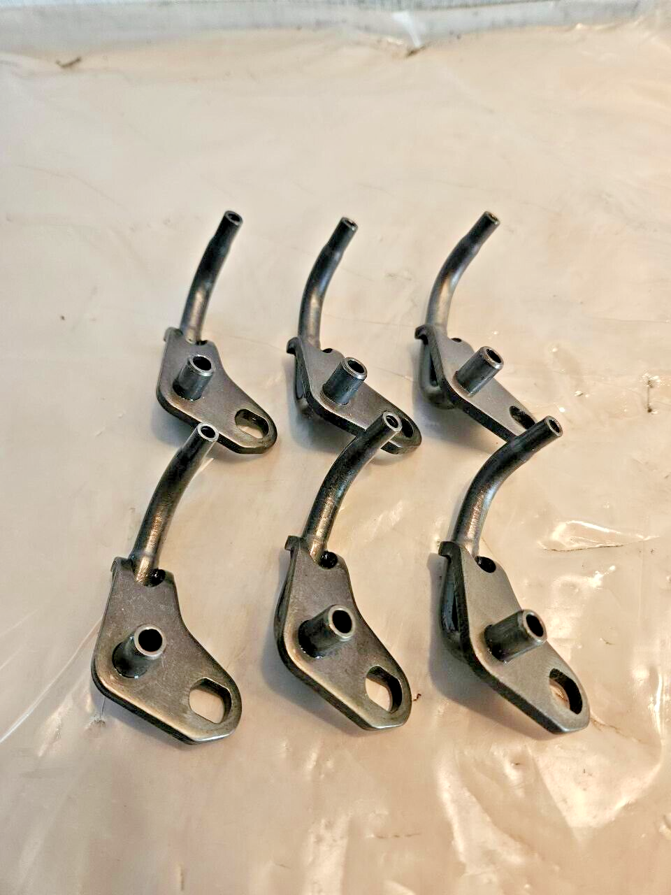 Set of 6 VED12 VOLVO D12 DIESLE ENGINE OIL NOZZLE JETS 3155151 OEM